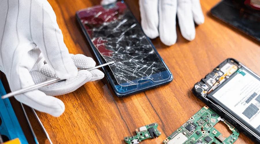 Cracked phone screen repair